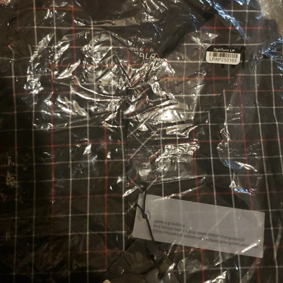 Shirt - Picture 2 of 3